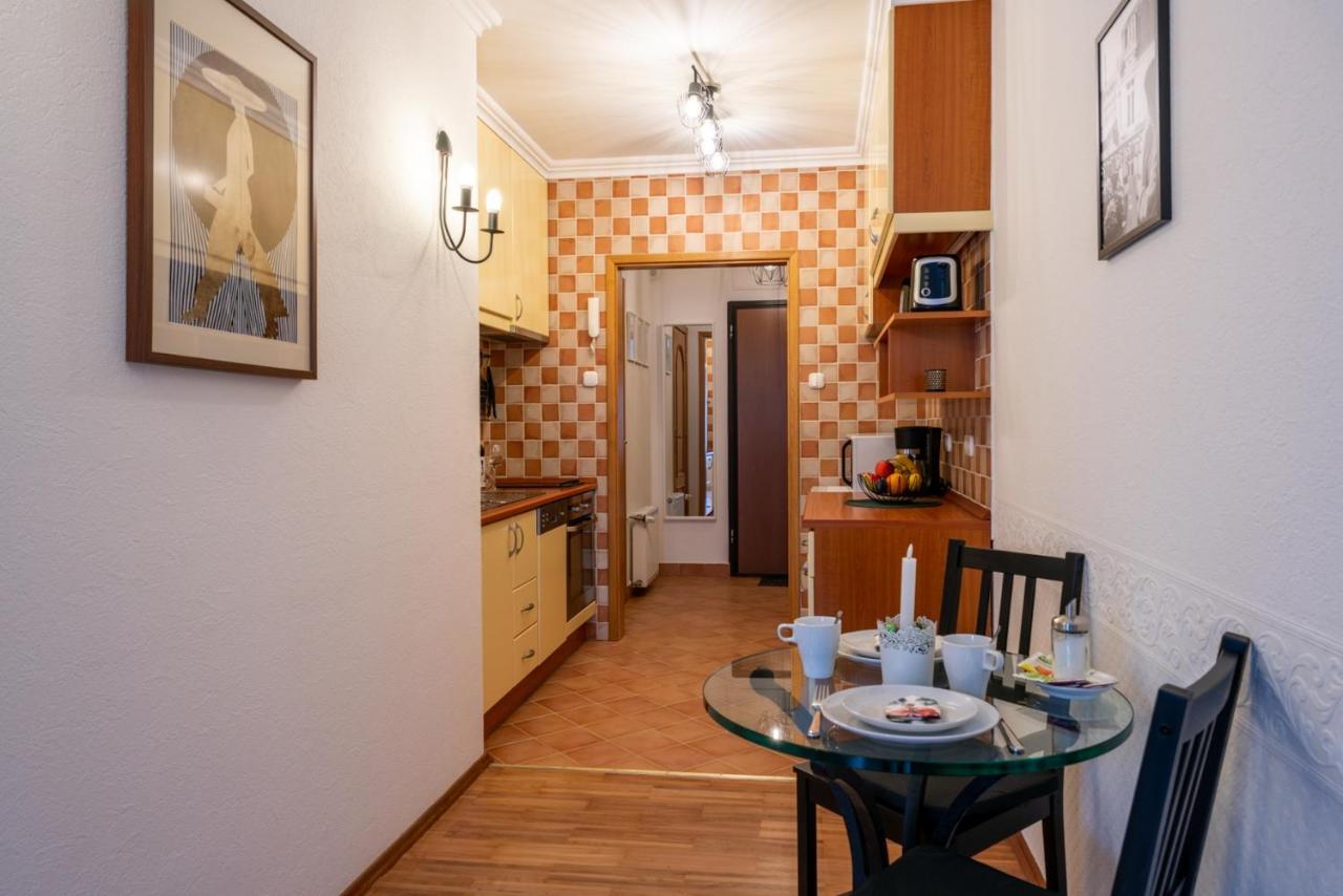 Romantic Studio Secret Garden Budapest Eksteriør bilde